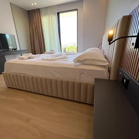 Onix Hotel 4* Ksamil