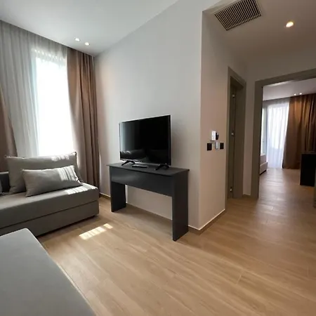 Onix Hotel 4* Ksamil