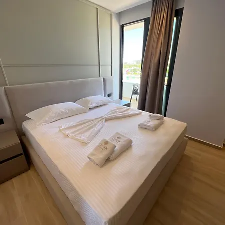 Onix Hotel クサミル
