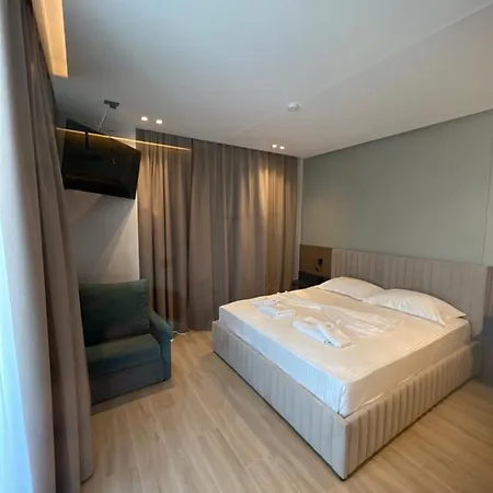 Onix Hotel クサミル