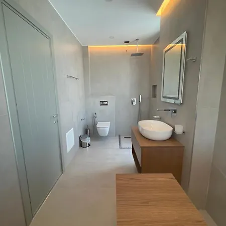 Onix Hotel クサミル